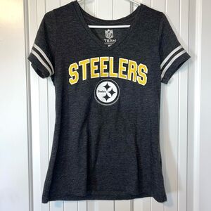 NFL Team Apparel Pittsburgh Steelers V-neck T-shirt Women's M Gray Logo yellow